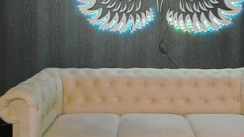 Snapshot of anemariejolie chatting on January 2025 10:41:02 PM Anne online show from January 2025 10:41:02 PM