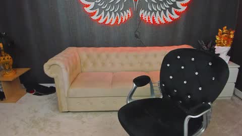 Snapshot of anemariejolie chatting on February 2025 10:00:01 PM Anne online show from February 2025 10:00:01 PM