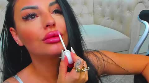 Snapshot of anemariejolie chatting on February 2025 10:18:01 PM Anne online show from February 2025 10:18:01 PM