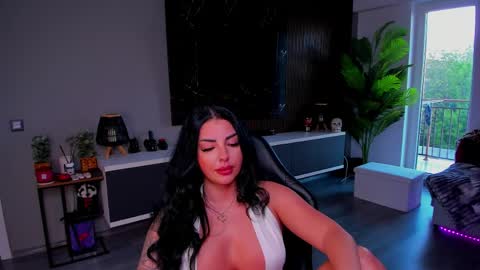 Anne online show from May 2026 04:12:01 PM