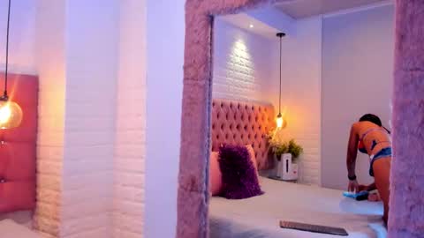 Snapshot of anette_bennet chatting on October 2025 07:48:02 PM anette_bennet online show from October 2025 07:48:02 PM