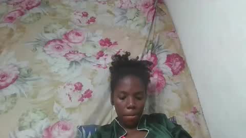 Snapshot of angeeliine chatting on March 2026 09:04:01 AM angeeliine online show from March 2026 09:04:01 AM