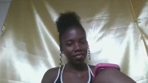 Snapshot of angeeliine chatting on April 2026 07:39:01 AM angeeliine online show from April 2026 07:39:01 AM