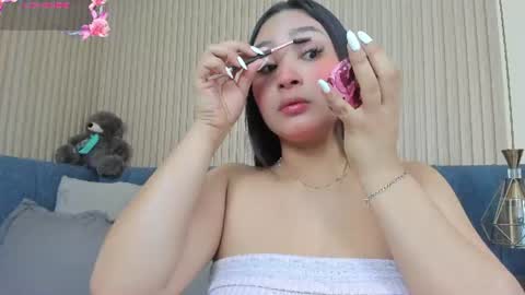 angel__ponce online show from June 2026 07:05:01 PM