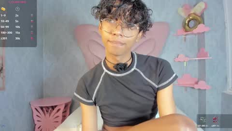 Snapshot of angel__sweet18 chatting on February 2025 03:42:01 AM online show from February 2025 03:42:01 AM