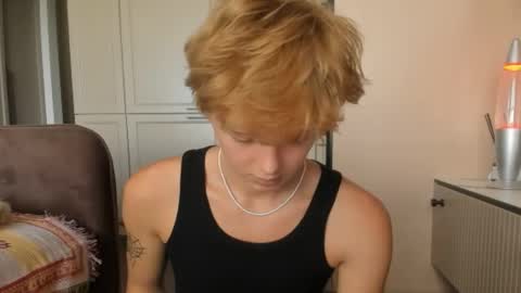 angel_andreww online show from June 2026 10:07:01 AM