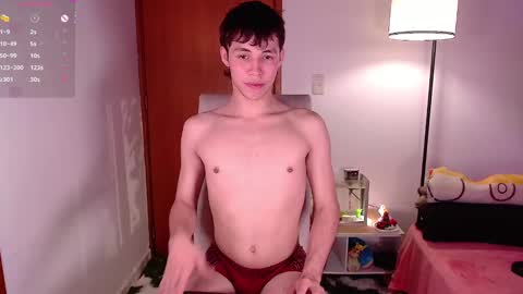 Snapshot of angel_bless19 chatting on December 2024 01:04:02 AM Angel help me with 100 thumbs up online show from December 2024 01:04:02 AM