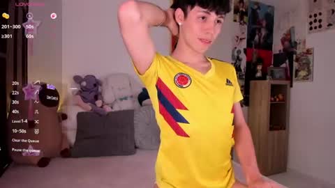 Angel   help me with 100 thumbs up online show from June 2026 07:59:01 PM