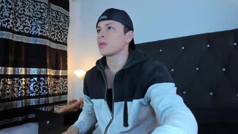 Snapshot of angel_cuervo chatting on January 2025 12:36:02 PM Angel Cuervo online show from January 2025 12:36:02 PM