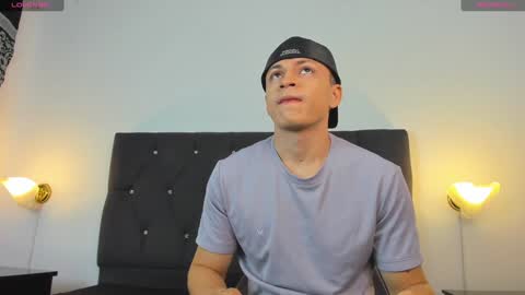 Snapshot of angel_cuervo chatting on February 2025 12:38:02 PM Angel Cuervo online show from February 2025 12:38:02 PM