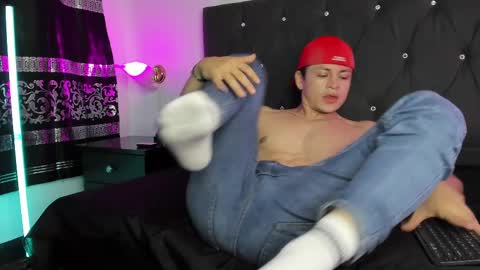 Snapshot of angel_cuervo chatting on March 2025 12:39:02 PM Angel Cuervo online show from March 2025 12:39:02 PM