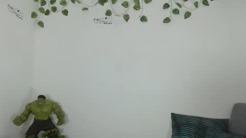 Angel Curl online show from November 2025 09:35:02 PM