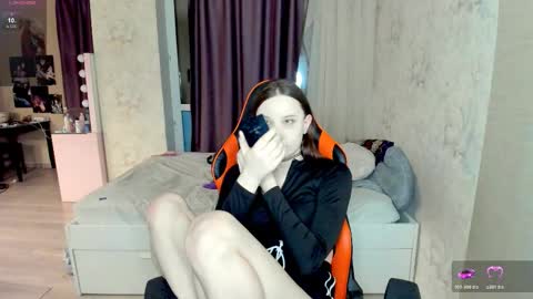 Fallen Angel online show from November 2025 01:04:02 AM