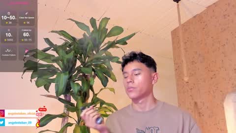 Snapshot of angel_esteban_fx chatting on February 2025 10:24:02 AM ngel Esteban online show from February 2025 10:24:02 AM