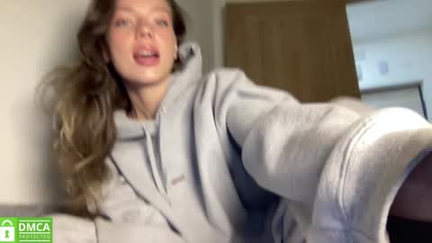 Snapshot of angel_from_sky chatting on February 2026 11:20:01 AM Greetings Jess online show from February 2026 11:20:01 AM