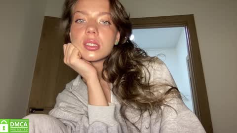 Snapshot of angel_from_sky chatting on February 2026 11:43:02 AM Greetings Jess online show from February 2026 11:43:02 AM