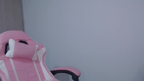 Snapshot of angel_girl10 chatting on January 2026 12:03:02 AM Angel Girl online show from January 2026 12:03:02 AM