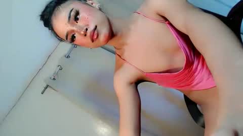 Snapshot of angel_grace18 chatting on June 2026 11:11:02 AM angel_grace18 online show from June 2026 11:11:02 AM