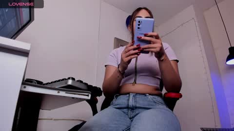 angel hardy online show from January 2025 12:09:01 PM