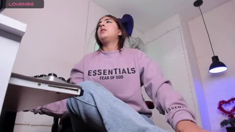 angel hardy online show from January 2025 12:22:02 PM