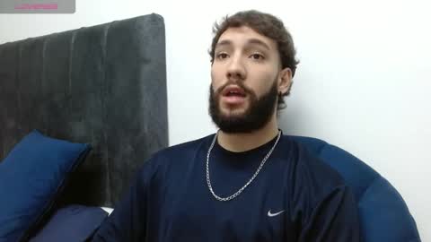 angel_kyrozz online show from December 2025 01:12:02 AM