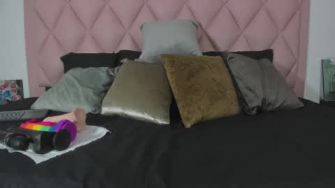 Angel  online show from February 2025 06:12:02 AM