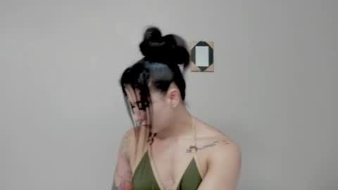 Angel online show from September 2025 05:18:01 PM