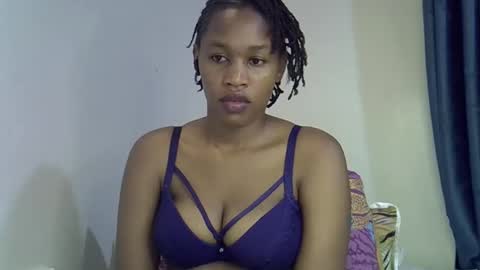 angel_mia5 online show from May 2026 10:48:01 PM