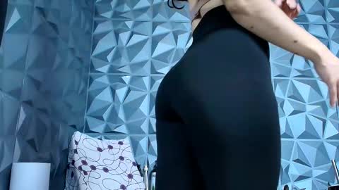 angel red77 online show from October 2025 07:53:01 PM