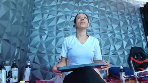 angel red77 online show from February 2026 07:06:02 PM