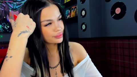 Snapshot of angel_sapphire_ chatting on December 2024 11:22:01 AM Angel My schedule GTM2 Mon Tue Wen Thu Fri 0900am-0400pm online show from December 2024 11:22:01 AM