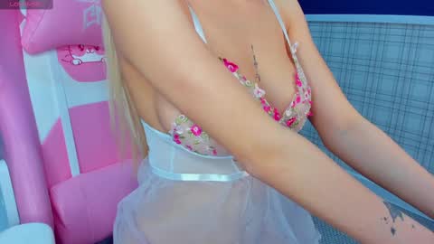 Snapshot of angel_sapphire_ chatting on February 2025 11:02:02 AM Angel My schedule GTM2 Mon Tue Wen Thu Fri 0900am-0400pm online show from February 2025 11:02:02 AM