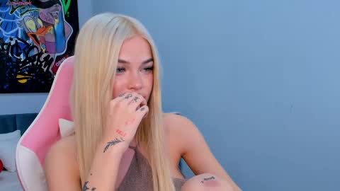 Snapshot of angel_sapphire_ chatting on March 2025 06:11:01 PM Angel My schedule GTM2 Mon Tue Wen Thu Fri 0900am-0400pm online show from March 2025 06:11:01 PM