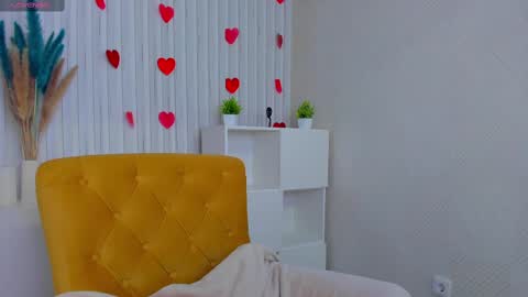 Snapshot of angel_sapphire_ chatting on March 2025 08:32:02 AM Angel My schedule GTM2 Mon Tue Wen Thu Fri 0900am-0400pm online show from March 2025 08:32:02 AM