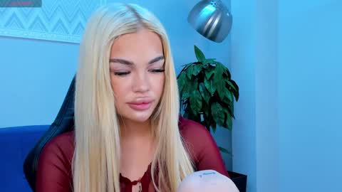 Snapshot of angel_sapphire_ chatting on March 2025 09:07:02 AM Angel My schedule GTM2 Mon Tue Wen Thu Fri 0900am-0400pm online show from March 2025 09:07:02 AM