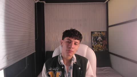 Snapshot of angel_st1 chatting on April 2026 12:10:01 PM Angel online show from April 2026 12:10:01 PM