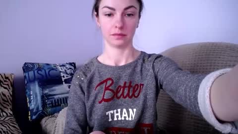 Snapshot of angel_zoe77 chatting on February 2026 09:39:01 AM Zoe online show from February 2026 09:39:01 AM