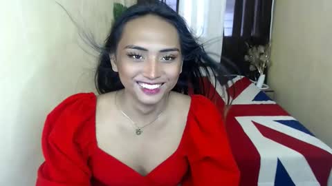 Snapshot of angela_lorey chatting on October 2025 05:05:01 AM angela_lorey online show from October 2025 05:05:01 AM