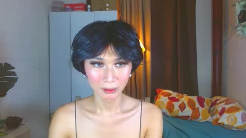 angela online show from November 2025 09:13:01 PM