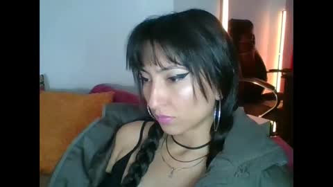 Snapshot of angela_mis chatting on October 2025 07:03:02 PM Angela online show from October 2025 07:03:02 PM