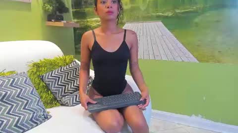 angela_rendon online show from June 2026 11:08:02 AM