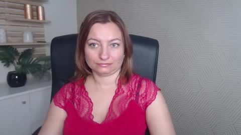 Snapshot of angela_samt chatting on October 2025 05:30:01 AM Angela online show from October 2025 05:30:01 AM
