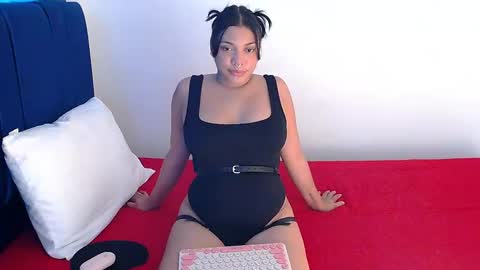Snapshot of angela_santana_ chatting on February 2025 06:20:01 PM Angela online show from February 2025 06:20:01 PM