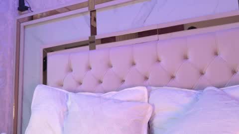 angela_white22 online show from April 2026 07:20:02 PM