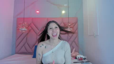 Snapshot of angelaa_cute chatting on May 2026 12:10:01 PM ANGELA online show from May 2026 12:10:01 PM