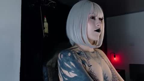 Angela help me reach 100 thumbs up online show from October 2025 11:05:02 PM