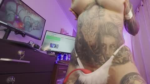 Snapshot of angelacianuro_ chatting on March 2025 04:07:02 AM angelacianuro_ online show from March 2025 04:07:02 AM