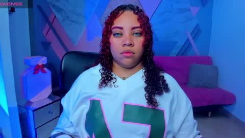 Angela online show from October 2025 03:45:02 AM