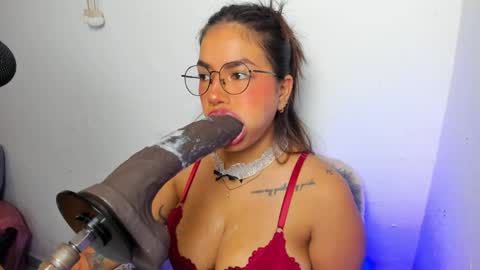 Angela Ricci online show from May 2026 02:55:02 PM