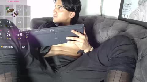 Snapshot of angelbianchi chatting on December 2024 10:48:01 PM Angel Bianchi online show from December 2024 10:48:01 PM